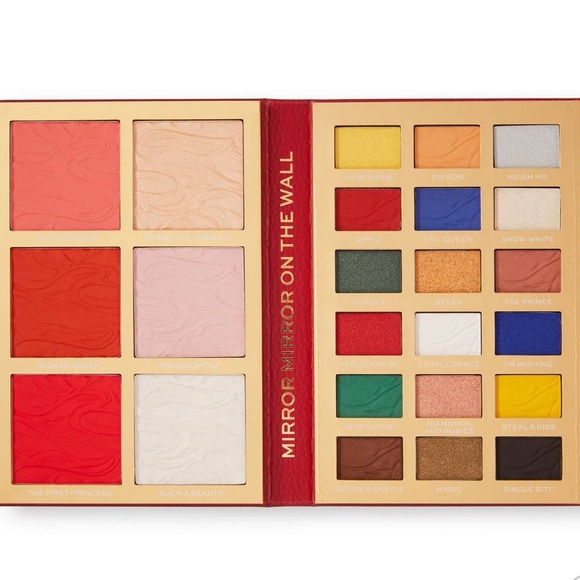 New Disney Fairytale Palette Snow White - Picture 3 of 12